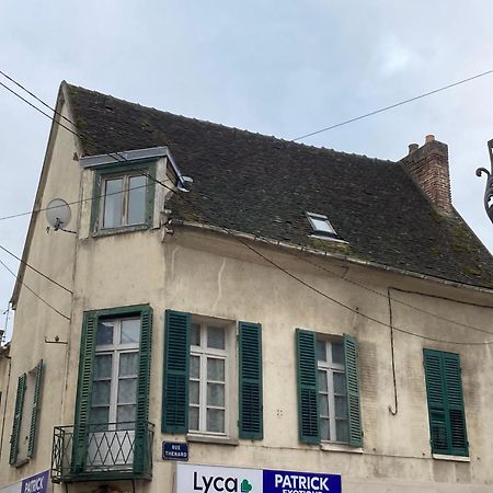 Joli Appart F2, Les 3 Croissants, Centre Ville 桑斯 外观 照片